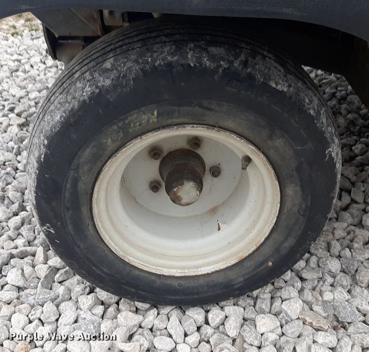 image for item DV9885 Jacobsen SV3422 utility vehicle