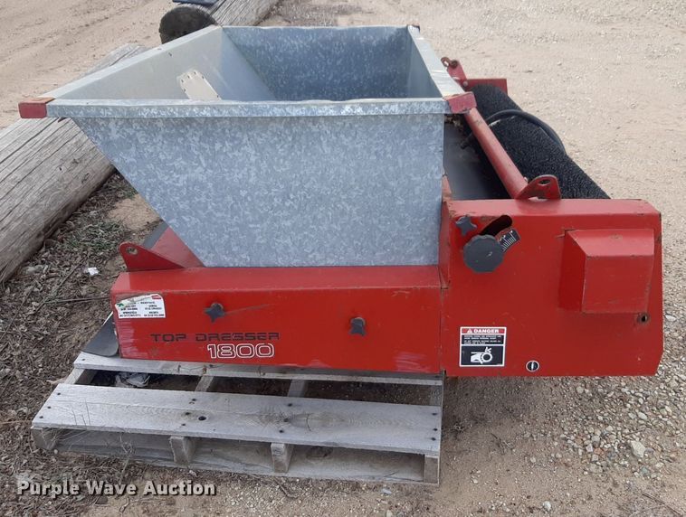 image for item DV9887 Toro 1800 top dresser
