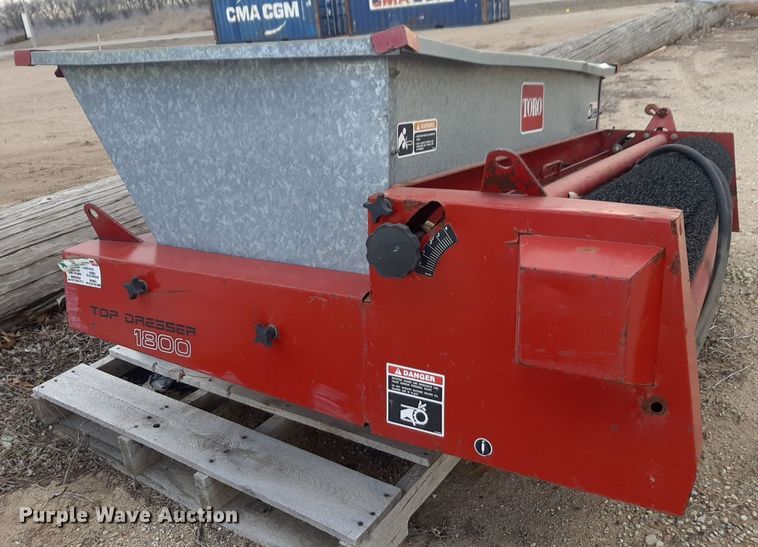 image for item DV9887 Toro 1800 top dresser