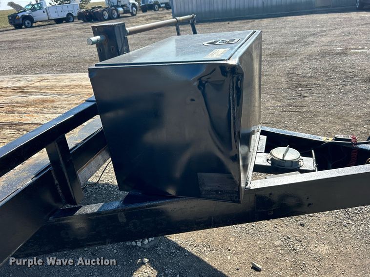 image for item EG1219 2013 Big Tex  14ET equipment trailer