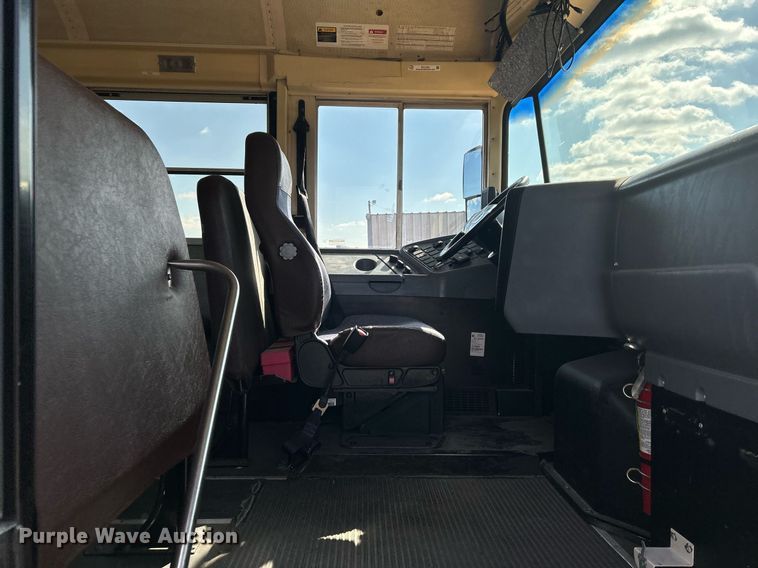 image for item EG1223 2006 International  3000 school bus