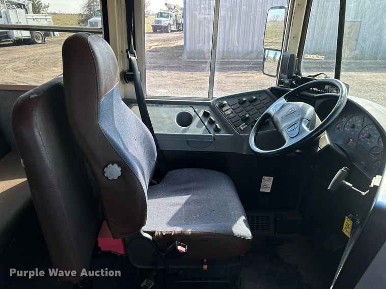 image for item EG1223 2006 International  3000 school bus