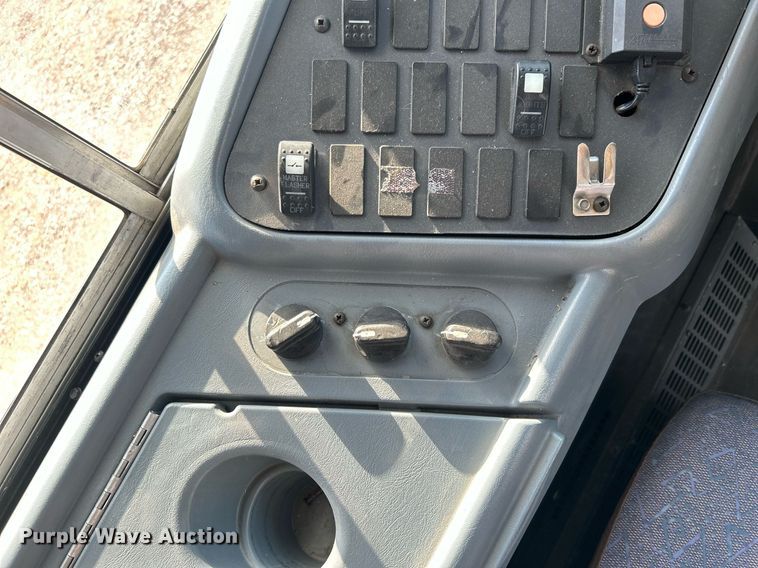 image for item EG1223 2006 International  3000 school bus