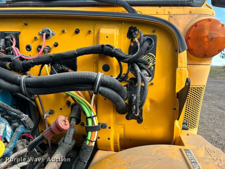 image for item EG1223 2006 International  3000 school bus