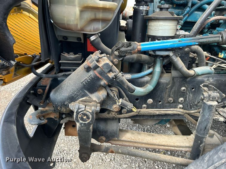 image for item EG1223 2006 International  3000 school bus