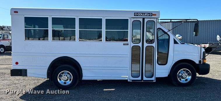 image for item EG1233 2007 Chevrolet  Express 3500 school bus