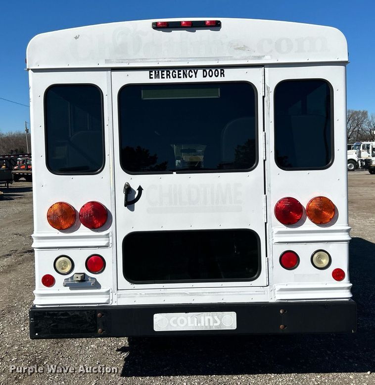 image for item EG1233 2007 Chevrolet  Express 3500 school bus