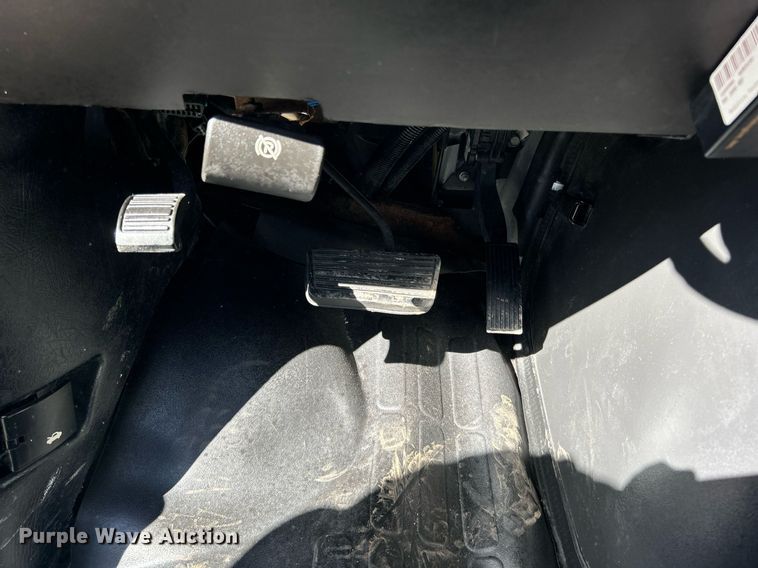 image for item EG1233 2007 Chevrolet  Express 3500 school bus