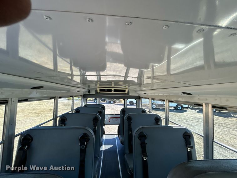 image for item EG1233 2007 Chevrolet  Express 3500 school bus