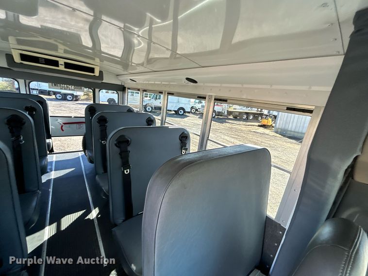 image for item EG1233 2007 Chevrolet  Express 3500 school bus