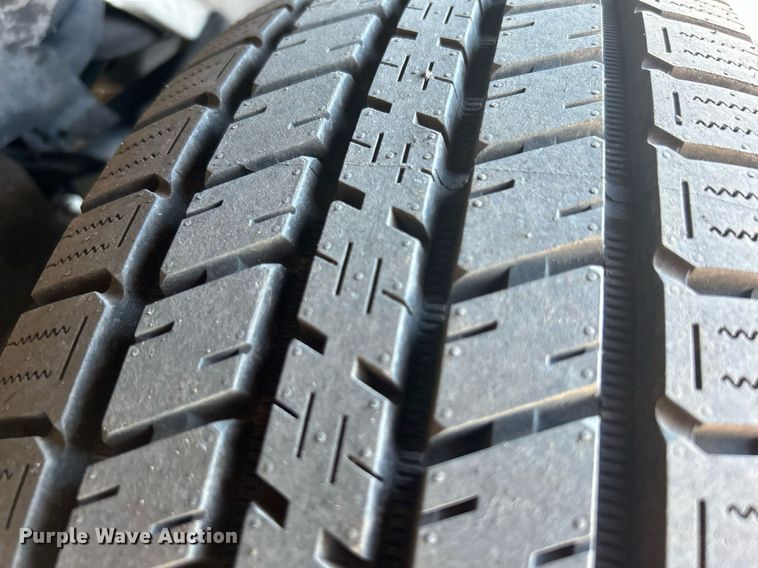 image for item EG1233 2007 Chevrolet  Express 3500 school bus