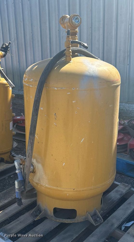 image for item EG1238 Fuel and Lube