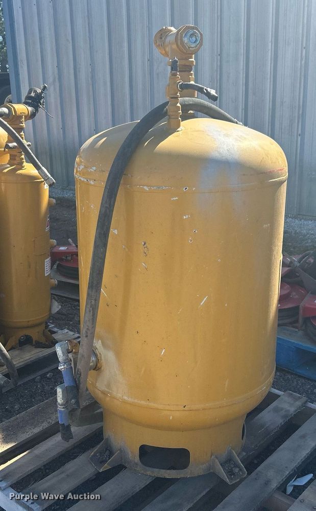 image for item EG1238 Fuel and Lube