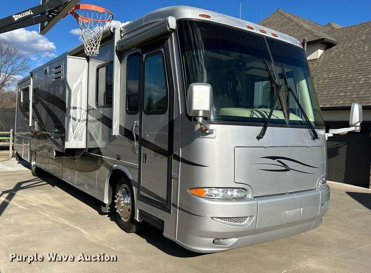 image for item EG1249 2004 Newmar Kountry Star RV
