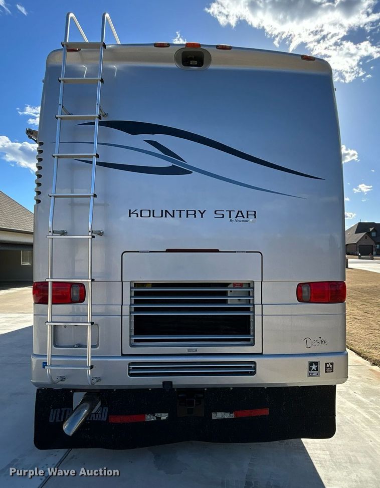 image for item EG1249 2004 Newmar Kountry Star RV