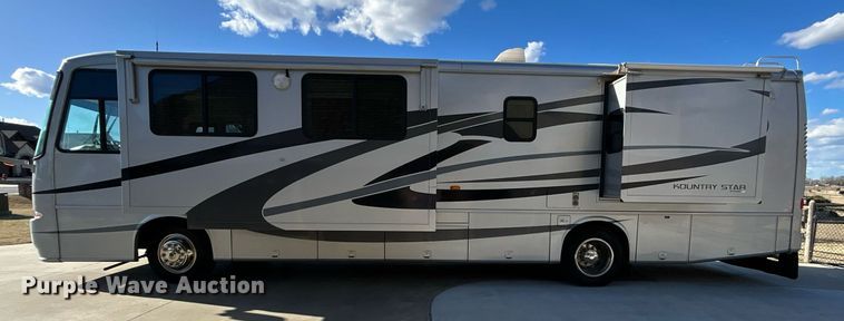 image for item EG1249 2004 Newmar Kountry Star RV