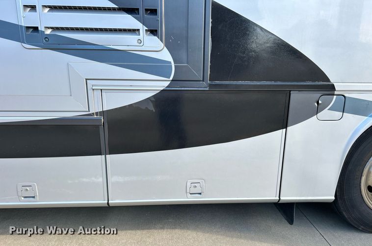 image for item EG1249 2004 Newmar Kountry Star RV