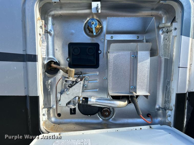 image for item EG1249 2004 Newmar Kountry Star RV