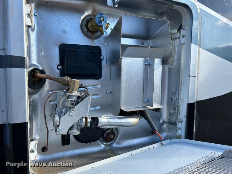 image for item EG1249 2004 Newmar Kountry Star RV