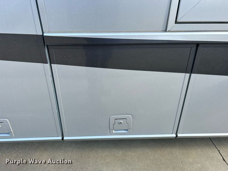 image for item EG1249 2004 Newmar Kountry Star RV