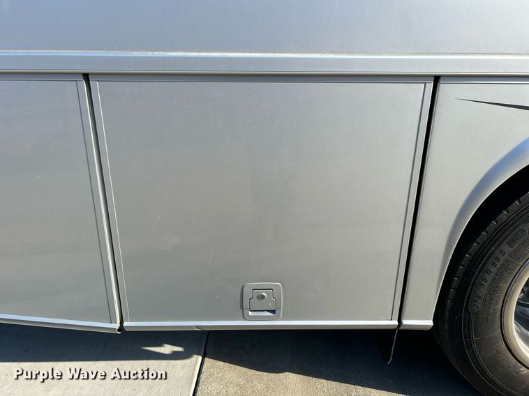 image for item EG1249 2004 Newmar Kountry Star RV