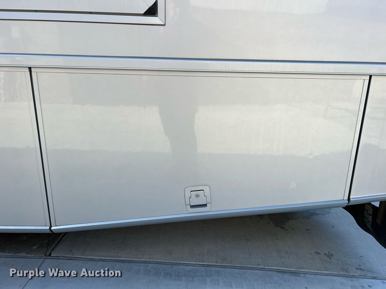 image for item EG1249 2004 Newmar Kountry Star RV