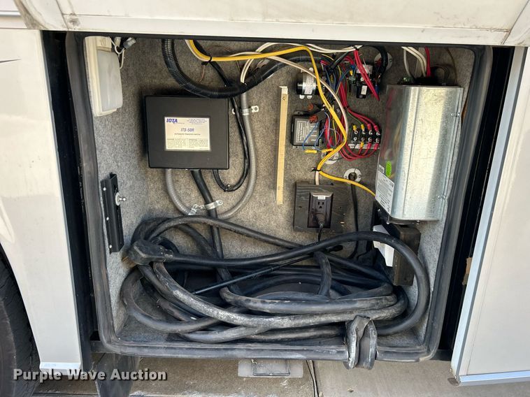 image for item EG1249 2004 Newmar Kountry Star RV