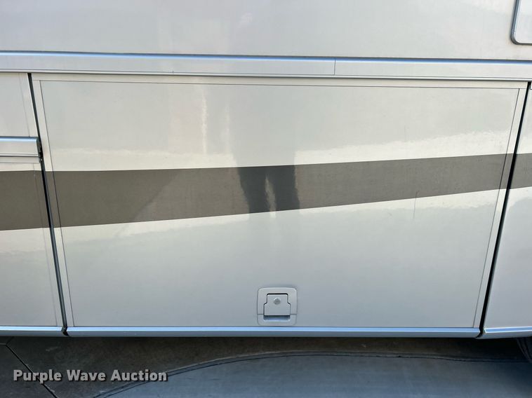 image for item EG1249 2004 Newmar Kountry Star RV