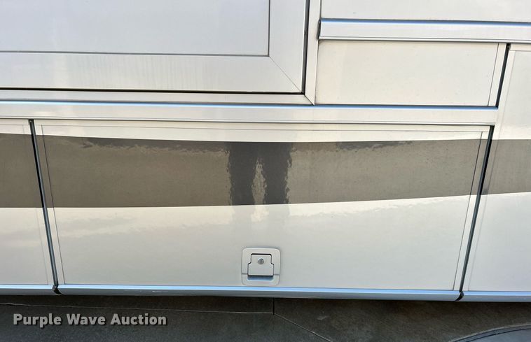 image for item EG1249 2004 Newmar Kountry Star RV