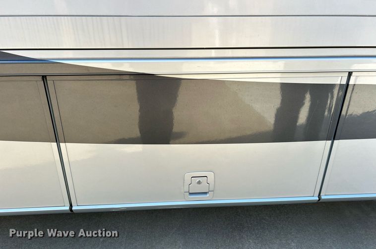 image for item EG1249 2004 Newmar Kountry Star RV