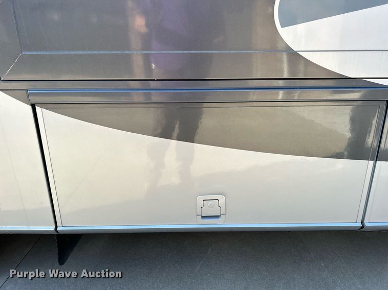 image for item EG1249 2004 Newmar Kountry Star RV