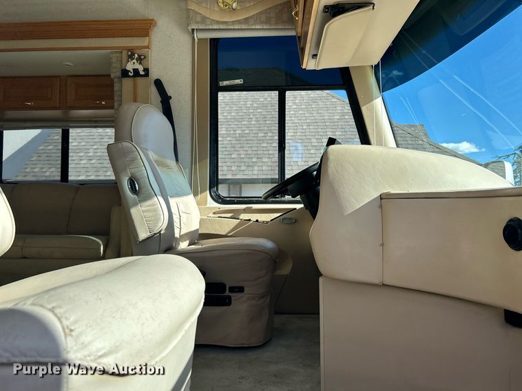 image for item EG1249 2004 Newmar Kountry Star RV