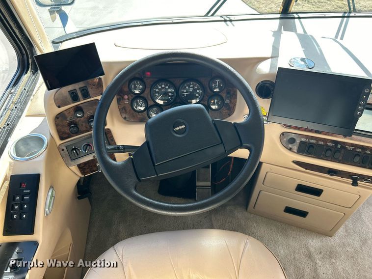 image for item EG1249 2004 Newmar Kountry Star RV