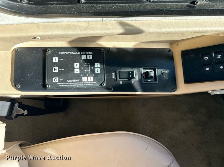 image for item EG1249 2004 Newmar Kountry Star RV