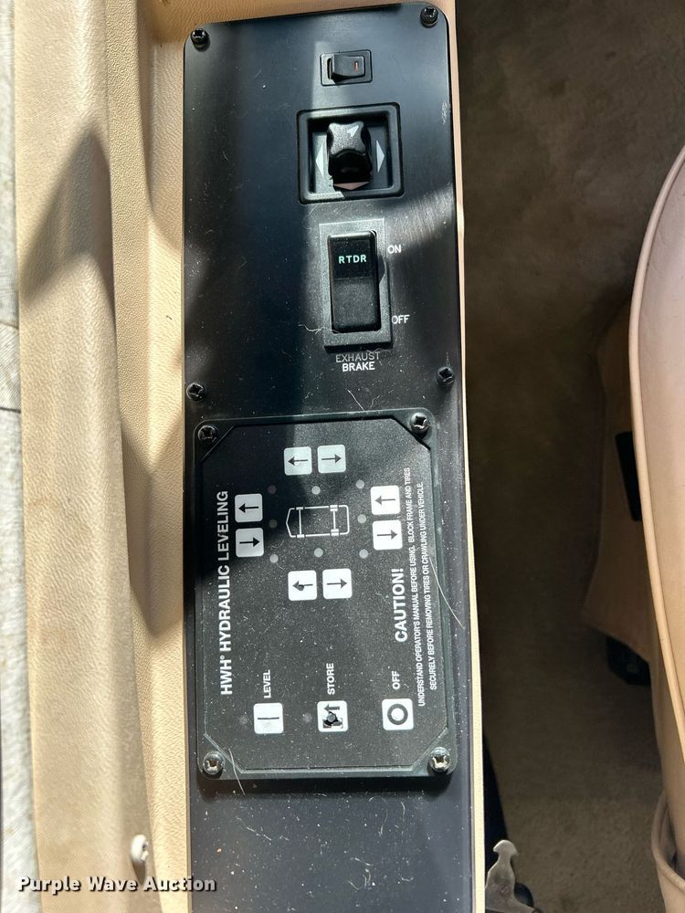 image for item EG1249 2004 Newmar Kountry Star RV