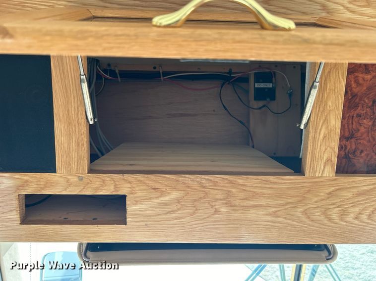 image for item EG1249 2004 Newmar Kountry Star RV