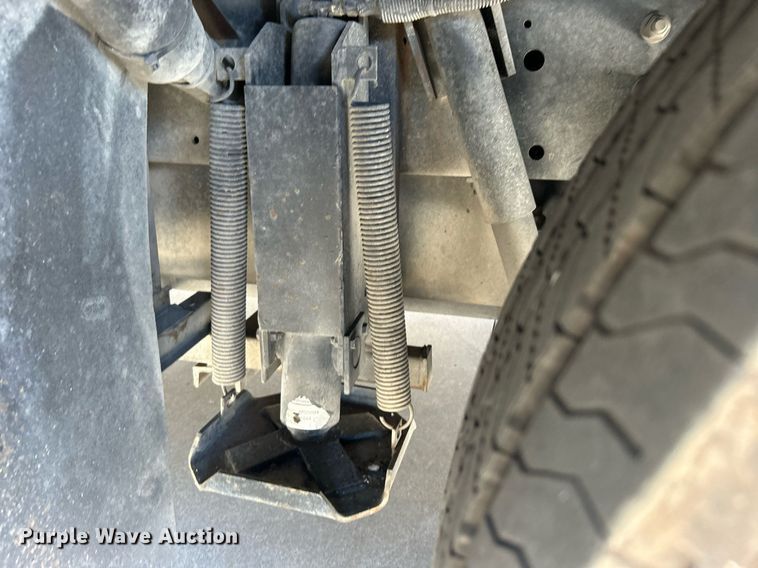 image for item EG1249 2004 Newmar Kountry Star RV