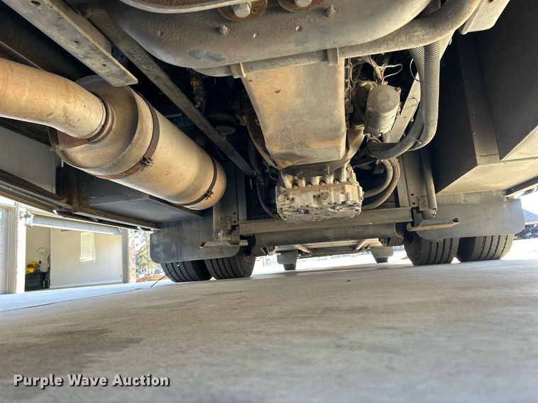 image for item EG1249 2004 Newmar Kountry Star RV