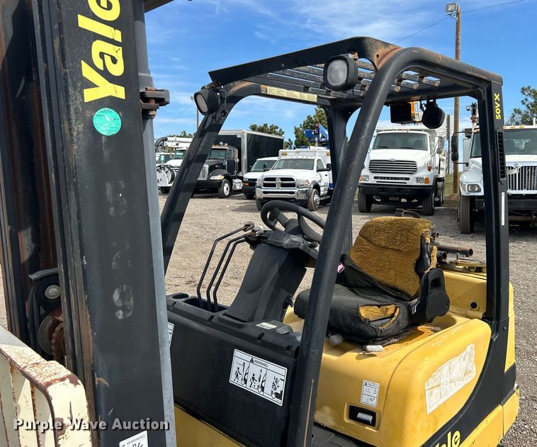 image for item EG1257 Yale GLC050VXNVSE088 forklift