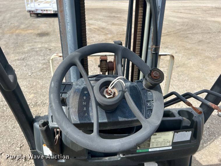 image for item EG1257 Yale GLC050VXNVSE088 forklift
