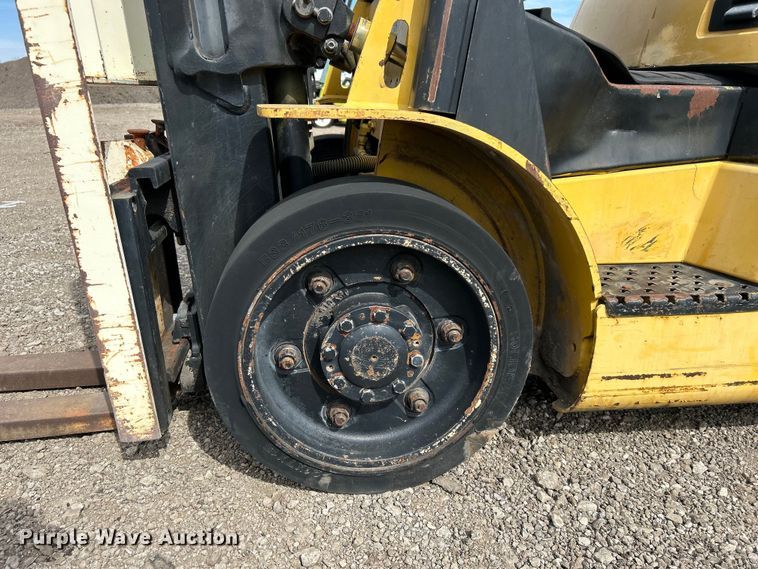 image for item EG1257 Yale GLC050VXNVSE088 forklift