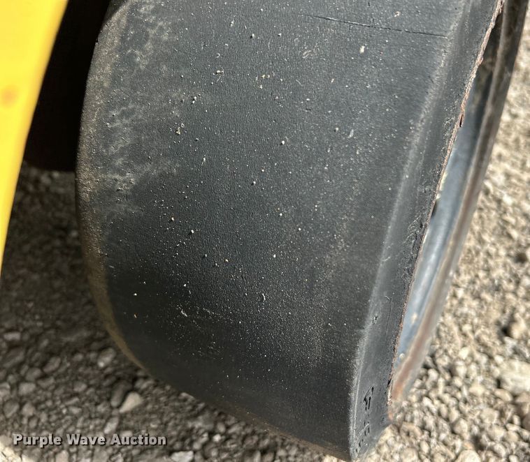image for item EG1257 Yale GLC050VXNVSE088 forklift