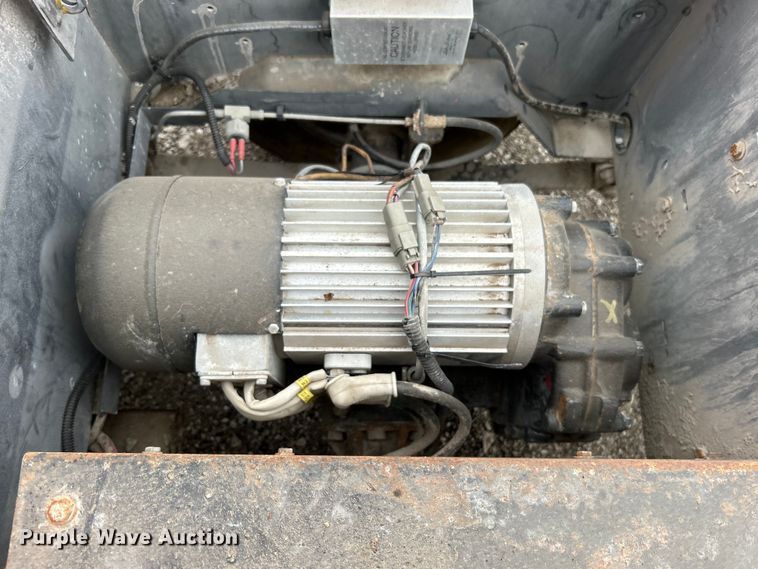 image for item EG1264 2017 Taylor-Dunn Bigfoot BS-40-46EE utility cart