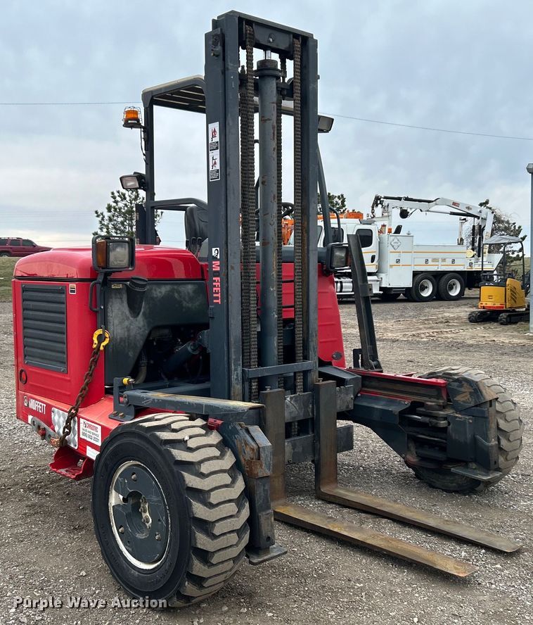image for item EG1266 2011 Moffett M55.4 forklift