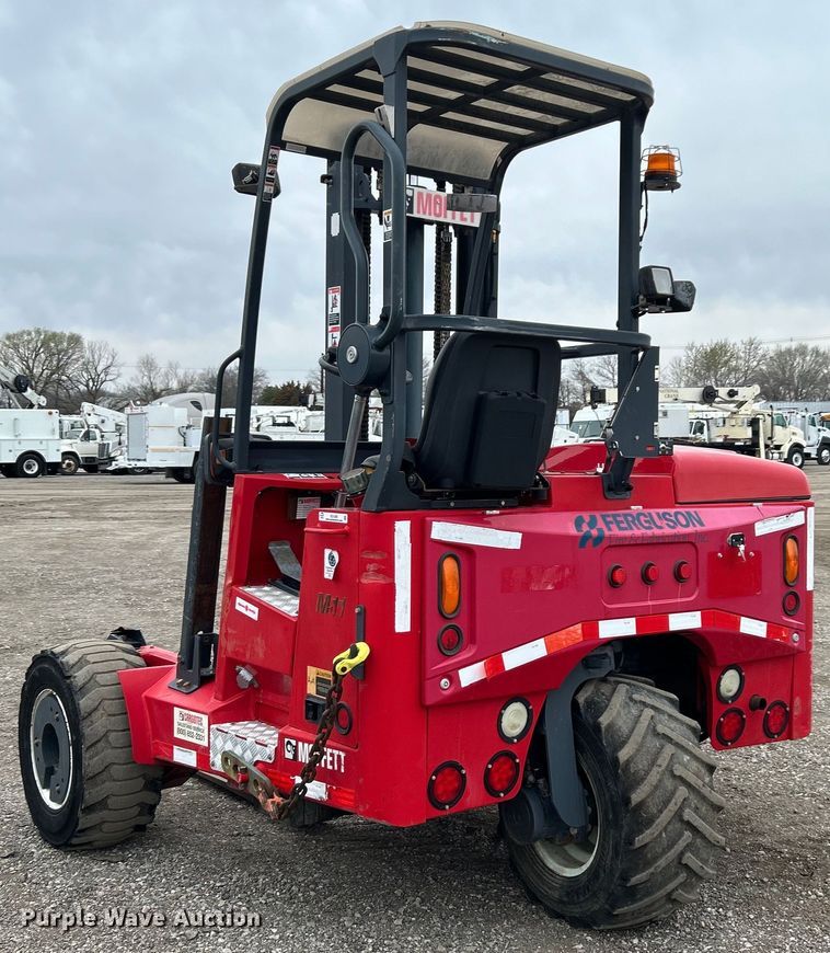 image for item EG1266 2011 Moffett M55.4 forklift
