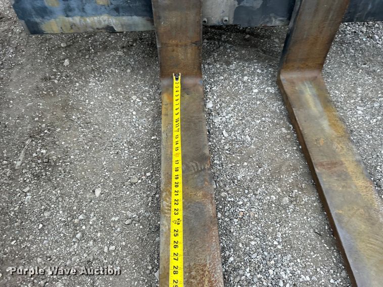 image for item EG1266 2011 Moffett M55.4 forklift