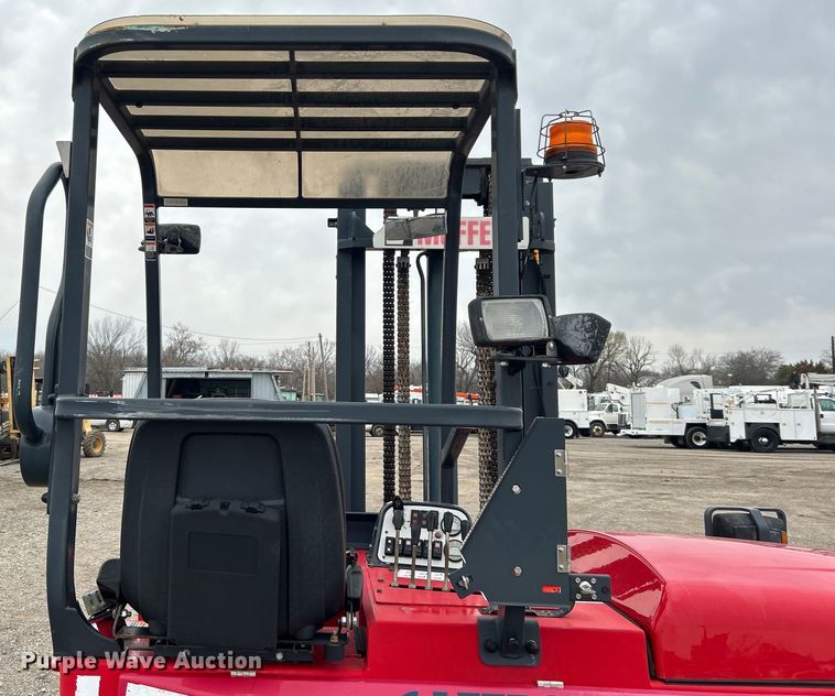 image for item EG1266 2011 Moffett M55.4 forklift