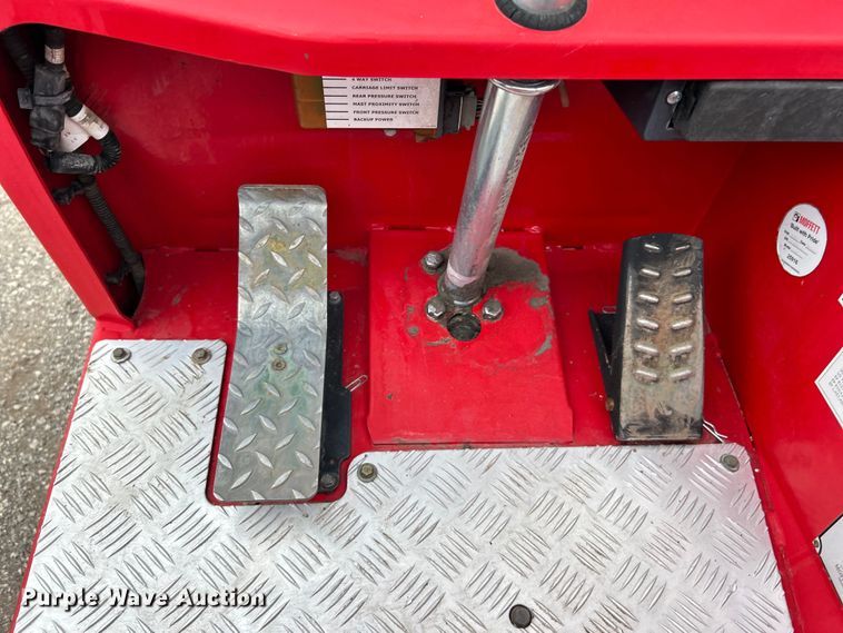 image for item EG1266 2011 Moffett M55.4 forklift