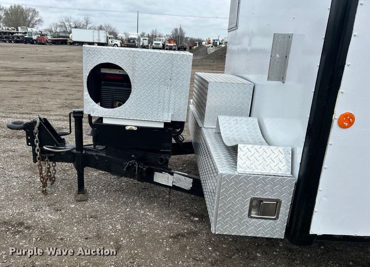 image for item EG1269 1995 Wil-Ro, Inc fiber optic trailer