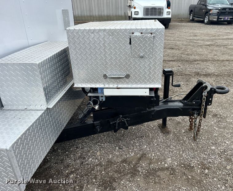 image for item EG1269 1995 Wil-Ro, Inc fiber optic trailer